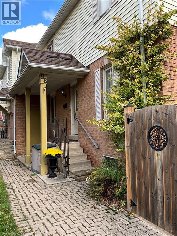 Property image for 98 FELLOWES Crescent|Waterdown, Ontario L8B0M7