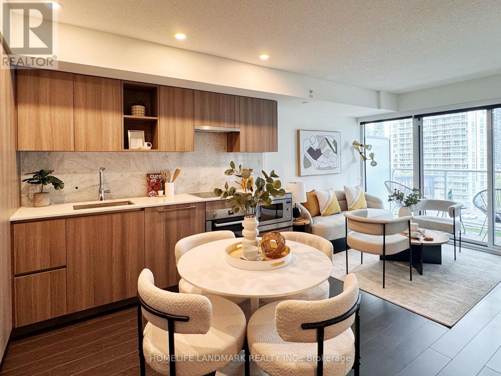 1110 - 19 BATHURST STREET|Toronto (Waterfront Communities), Ontario M5V0N2