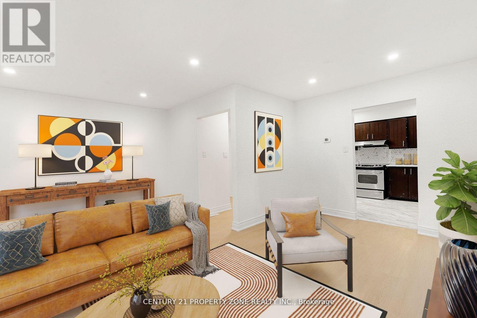 Property image for 96 CENTRE STREET N|Brampton (Brampton North), Ontario L6V2Z3