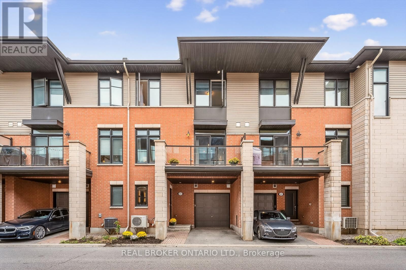 521 CHAPERAL PRIVATE|Ottawa, Ontario K4A0Y2