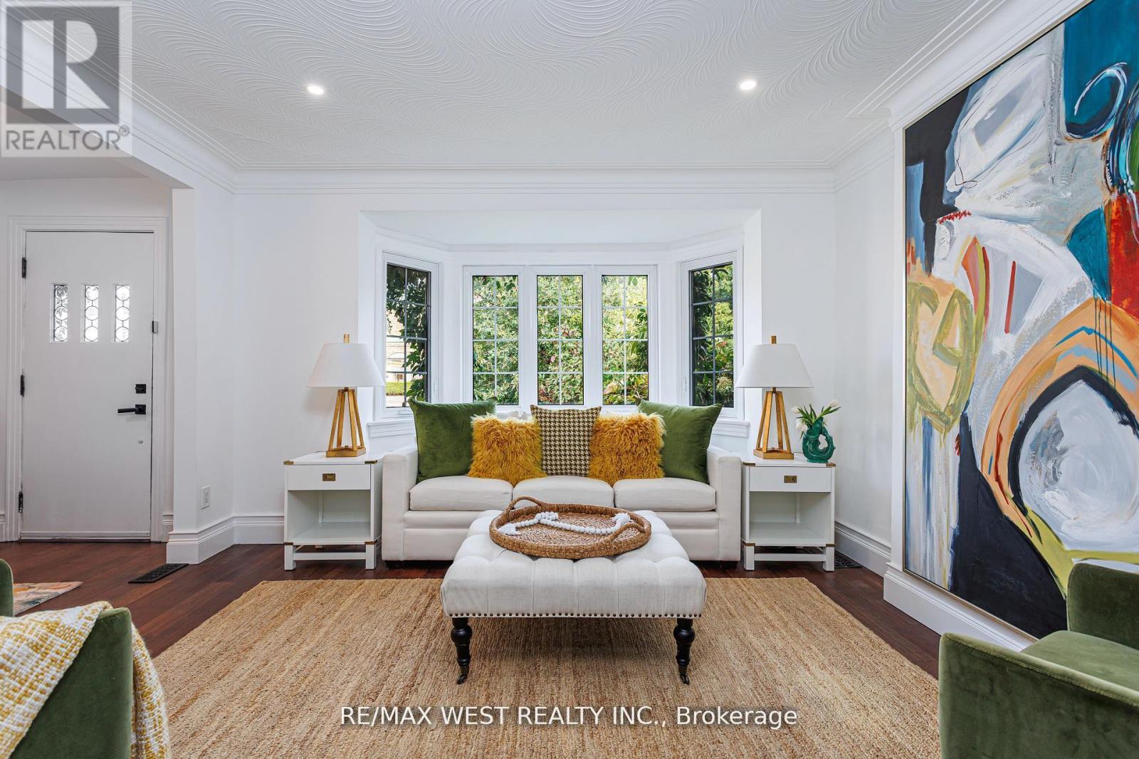 Property image for 12 BRENTWOOD ROAD S|Toronto (Stonegate-Queensway), Ontario M8Z3N2