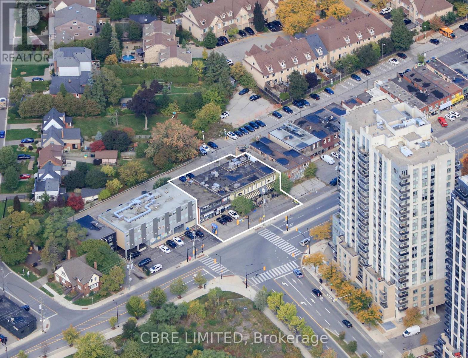 Property image for 5140* DUNDAS STREET W|Toronto (Islington-City Centre West), Ontario M9A1C2