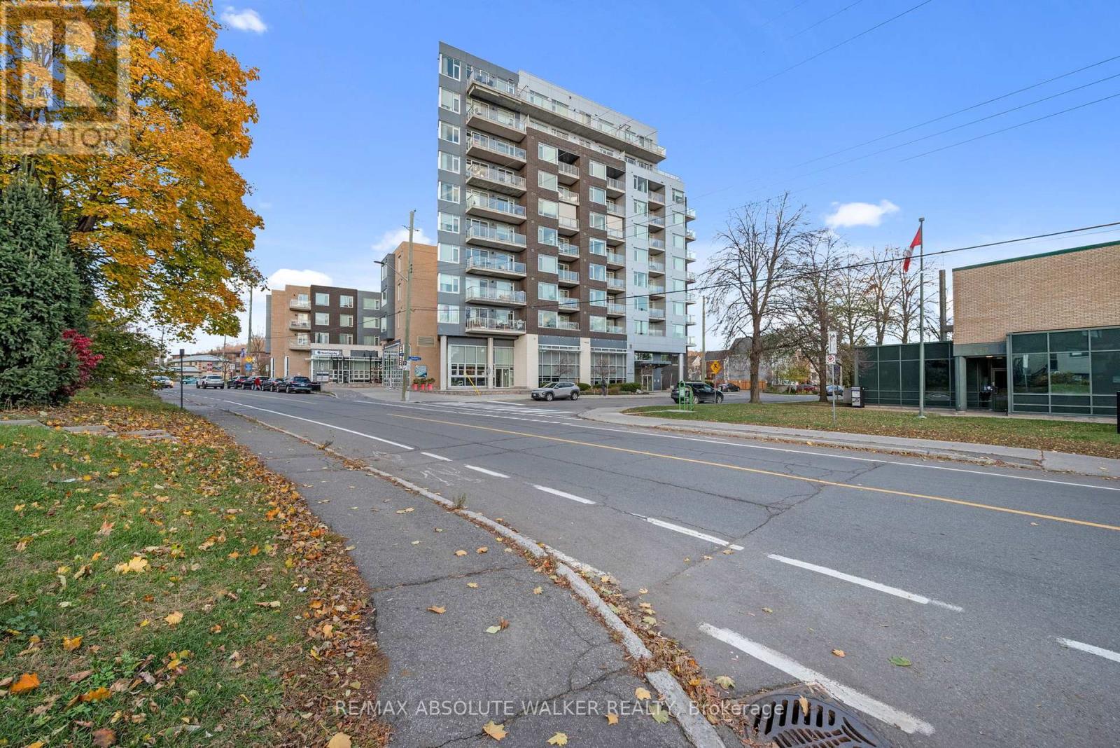 1006 - 7 MARQUETTE AVENUE|Ottawa, Ontario K1L8A7