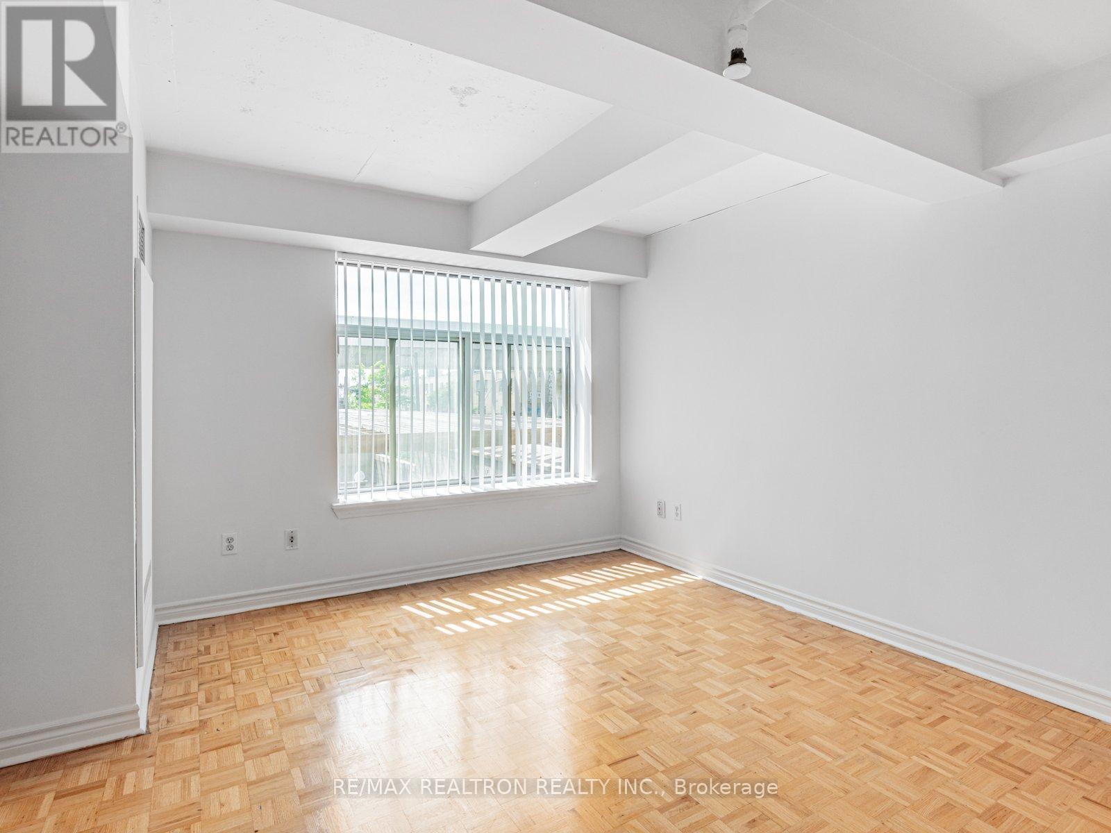 Property image for 131 - 1401 DUPONT STREET|Toronto (Dovercourt-Wallace Emerson-Junction), Ontario M6H4J7