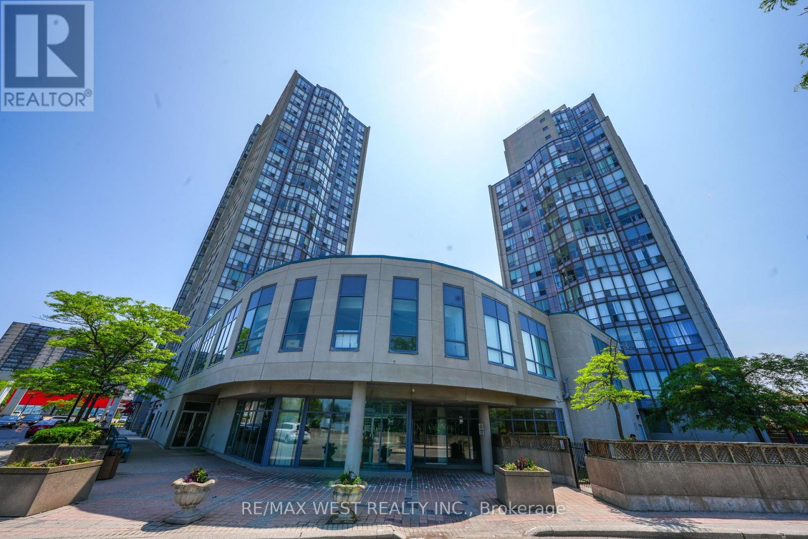 Property image for 608 - 1470 MIDLAND AVENUE|Toronto (Dorset Park), Ontario M1P3B9