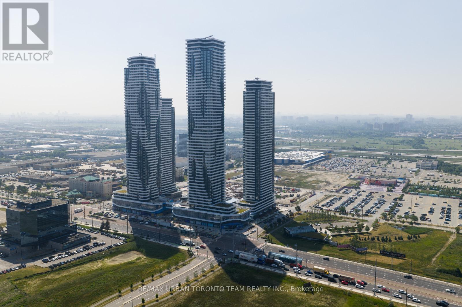 Property image for PH111 - 28 INTERCHANGE WAY|Vaughan (Vaughan Corporate Centre), Ontario L4K0P8