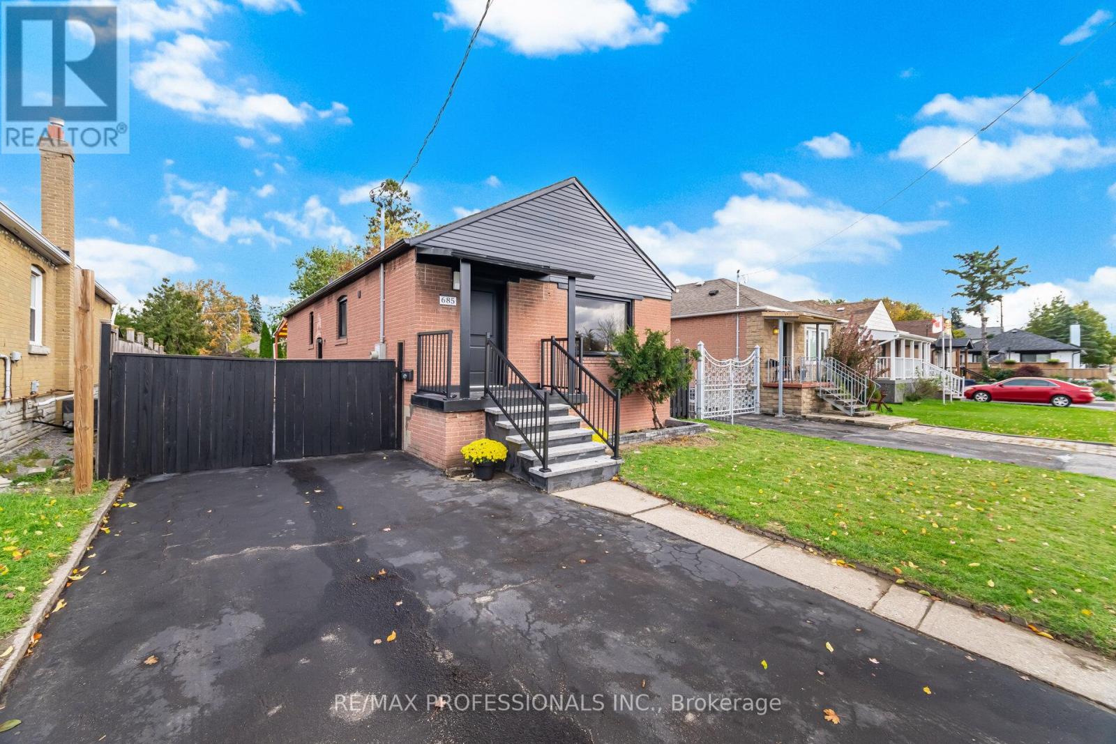 685 KIPLING AVENUE|Toronto (Islington-City Centre West), Ontario M8Z5G4