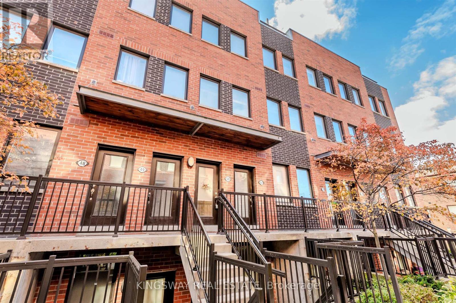 Property image for 50 - 68 WINSTON PARK BOULEVARD|Toronto (Downsview-Roding-CFB), Ontario M3K1C3