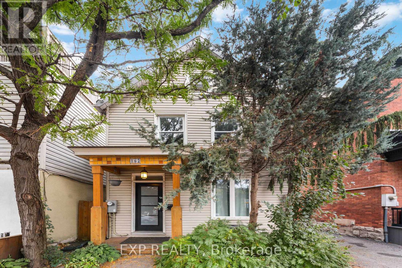 162 KING EDWARD AVENUE|Ottawa, Ontario K1N7L3