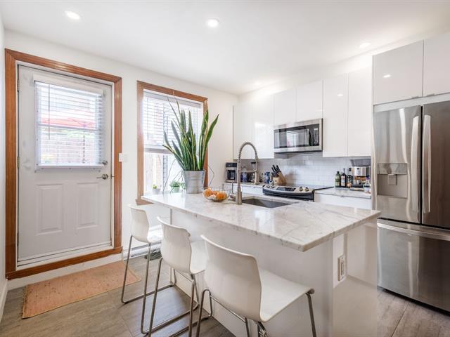 5038 Boul. St-Laurent|#1|Montréal (Le Plateau-Mont-Royal), Quebec H2T1R7