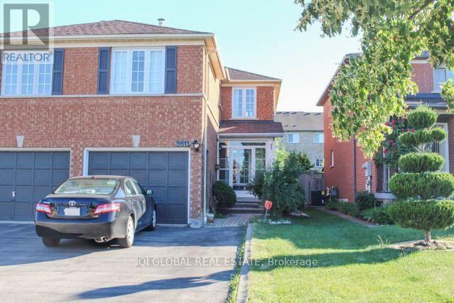 Property image for 5611 PALMERSTON CRESCENT|Mississauga (Central Erin Mills), Ontario L5M5Y6