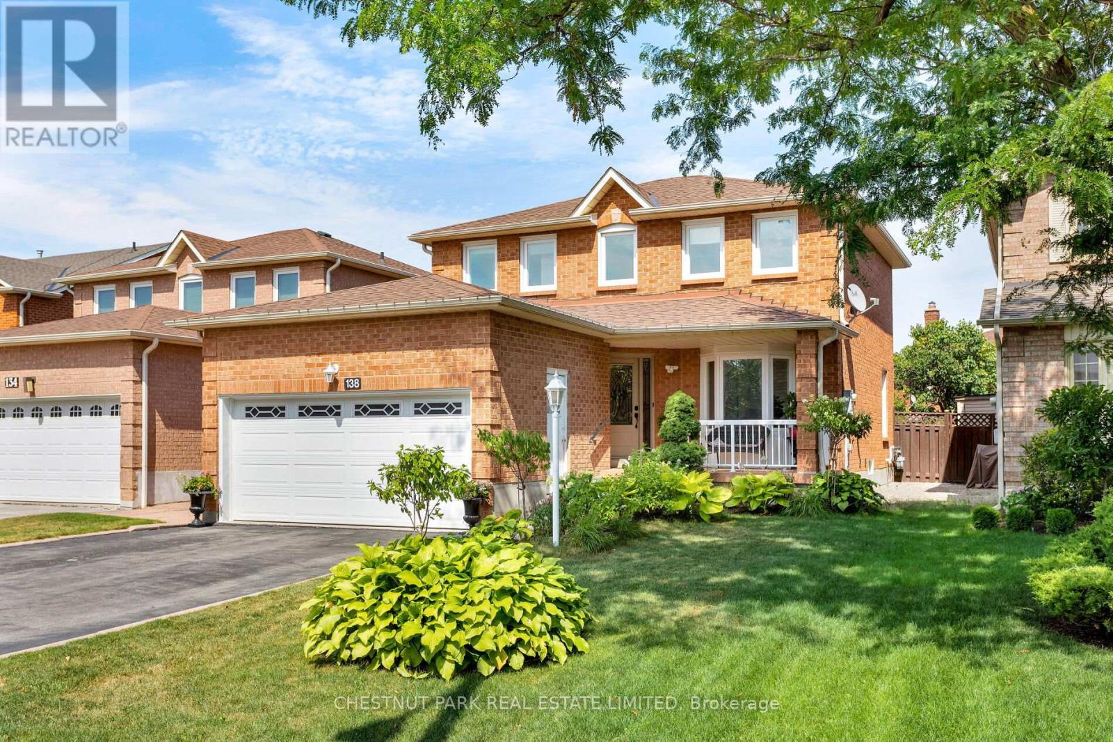Property image for 138 LARGO CRESCENT|Vaughan (Maple), Ontario L6A1N1