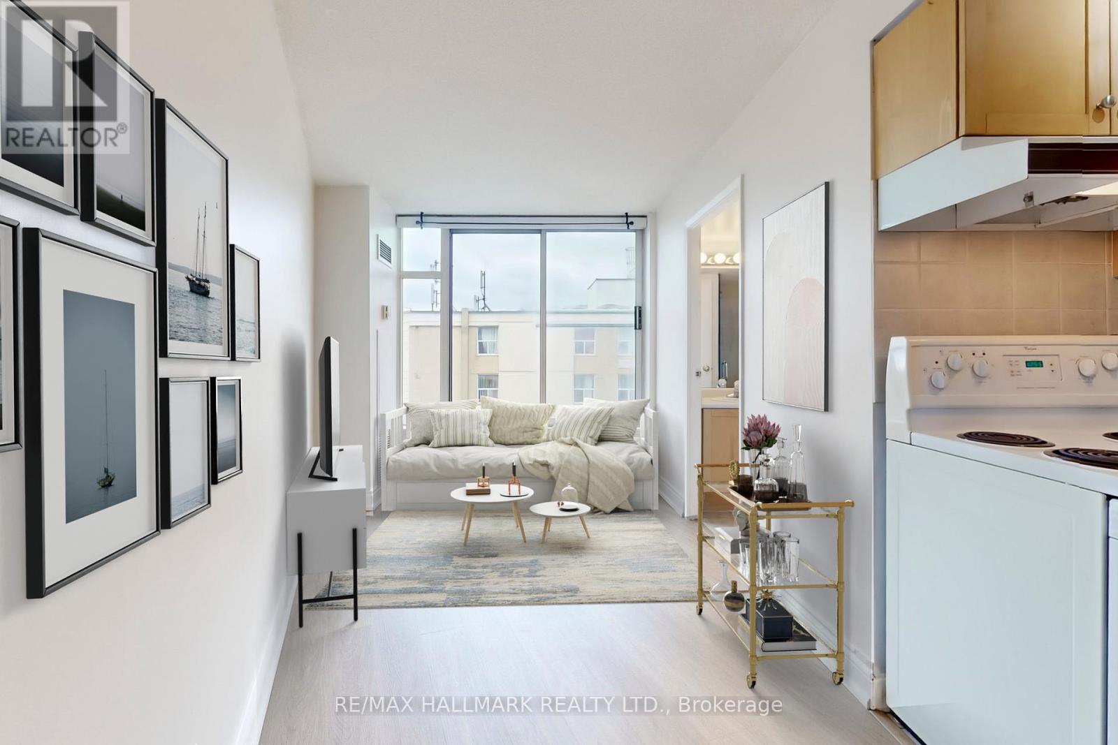 Property image for 1121 - 650 QUEENS QUAY W|Toronto (Waterfront Communities), Ontario M5V3N2