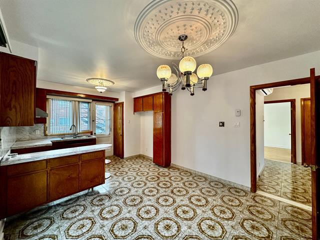 Property image for 7140 Rue Valdombre|Montréal (Saint-Léonard), Quebec H1S1X1