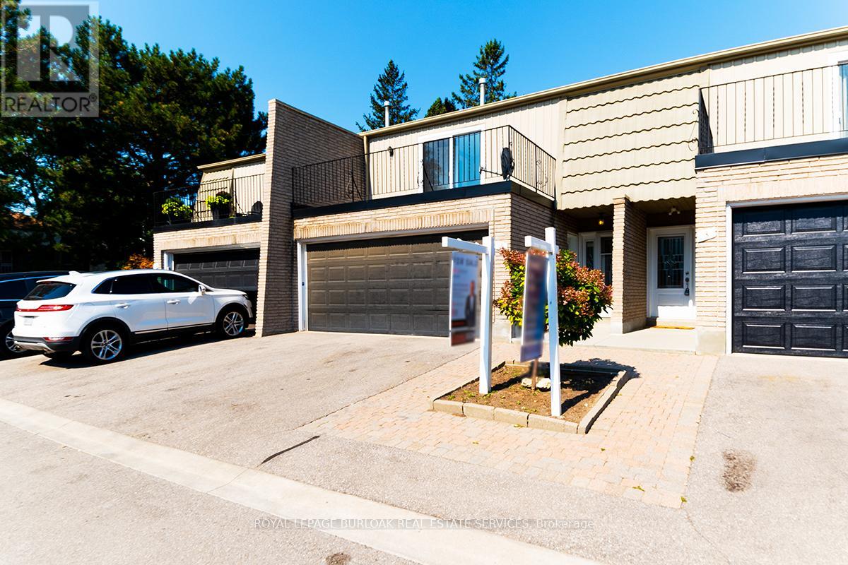 2 - 1011 WHITE OAK DRIVE|Burlington (LaSalle), Ontario L7T2L3