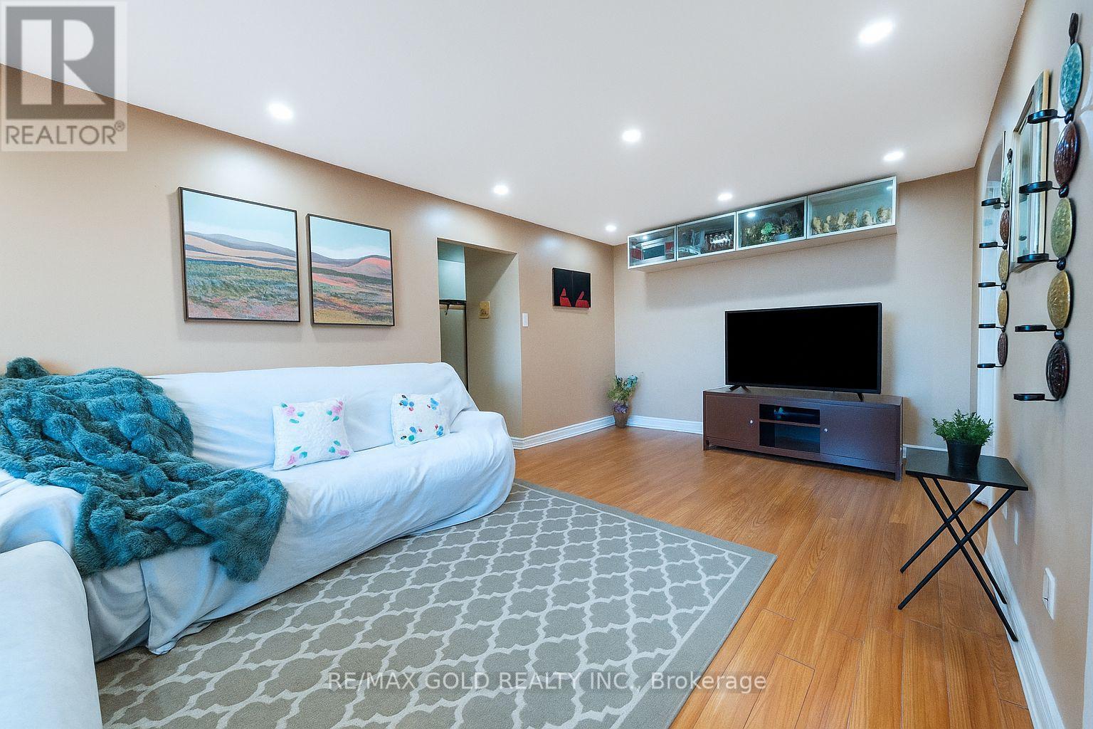 Property image for 605 - 3555 DERRY ROAD E|Mississauga (Malton), Ontario L4T1B2