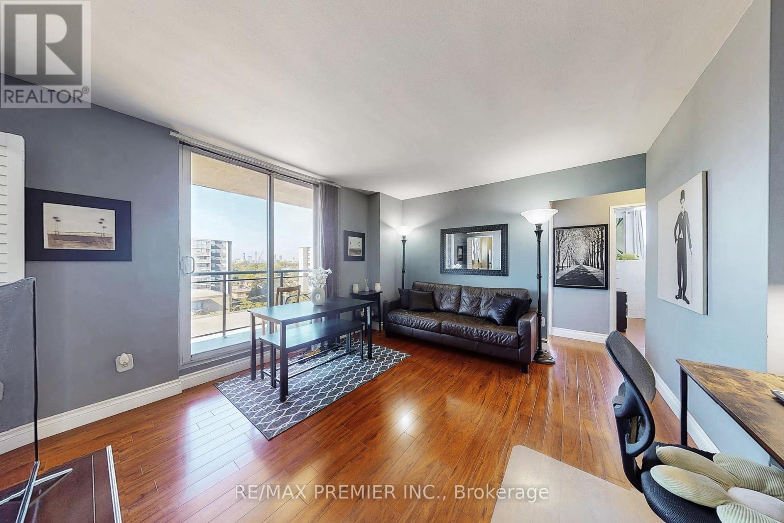 1001 - 1145 LOGAN AVENUE|Toronto (Broadview North), Ontario M4K3G9