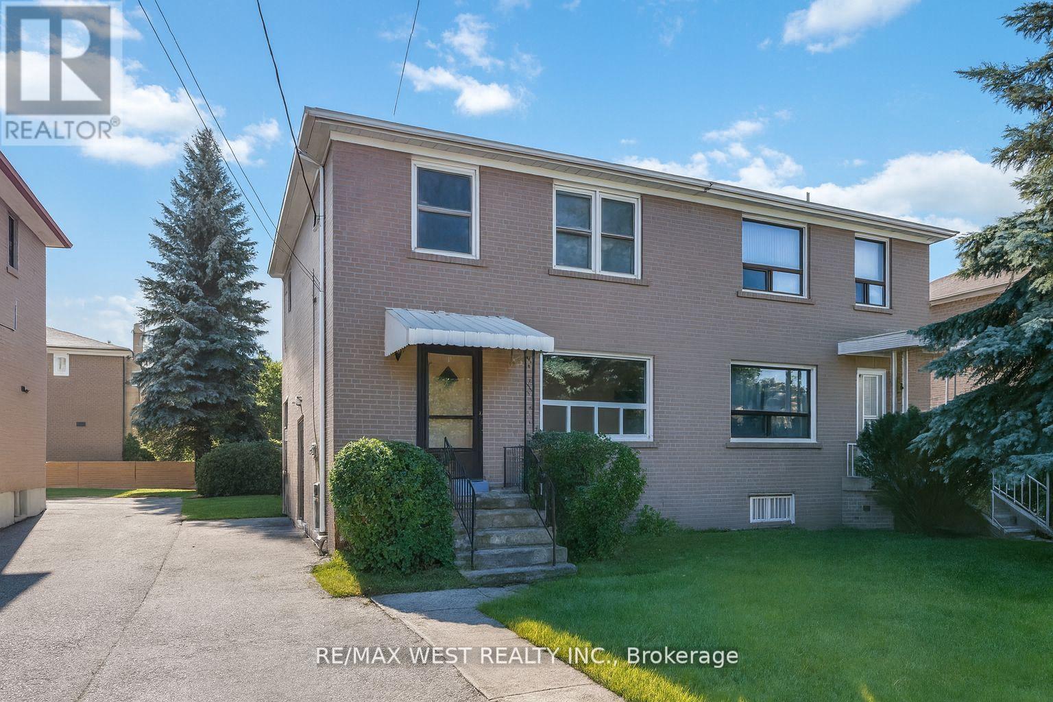 Property image for 241 EILEEN AVENUE|Toronto (Rockcliffe-Smythe), Ontario M6N1W5