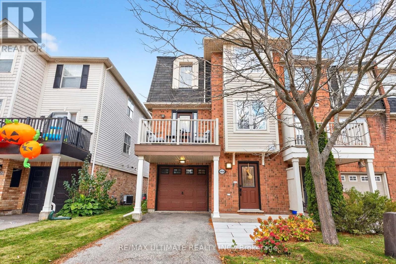 Property image for 3056 DEWRIDGE AVENUE|Oakville (BC Bronte Creek), Ontario L6M5J1