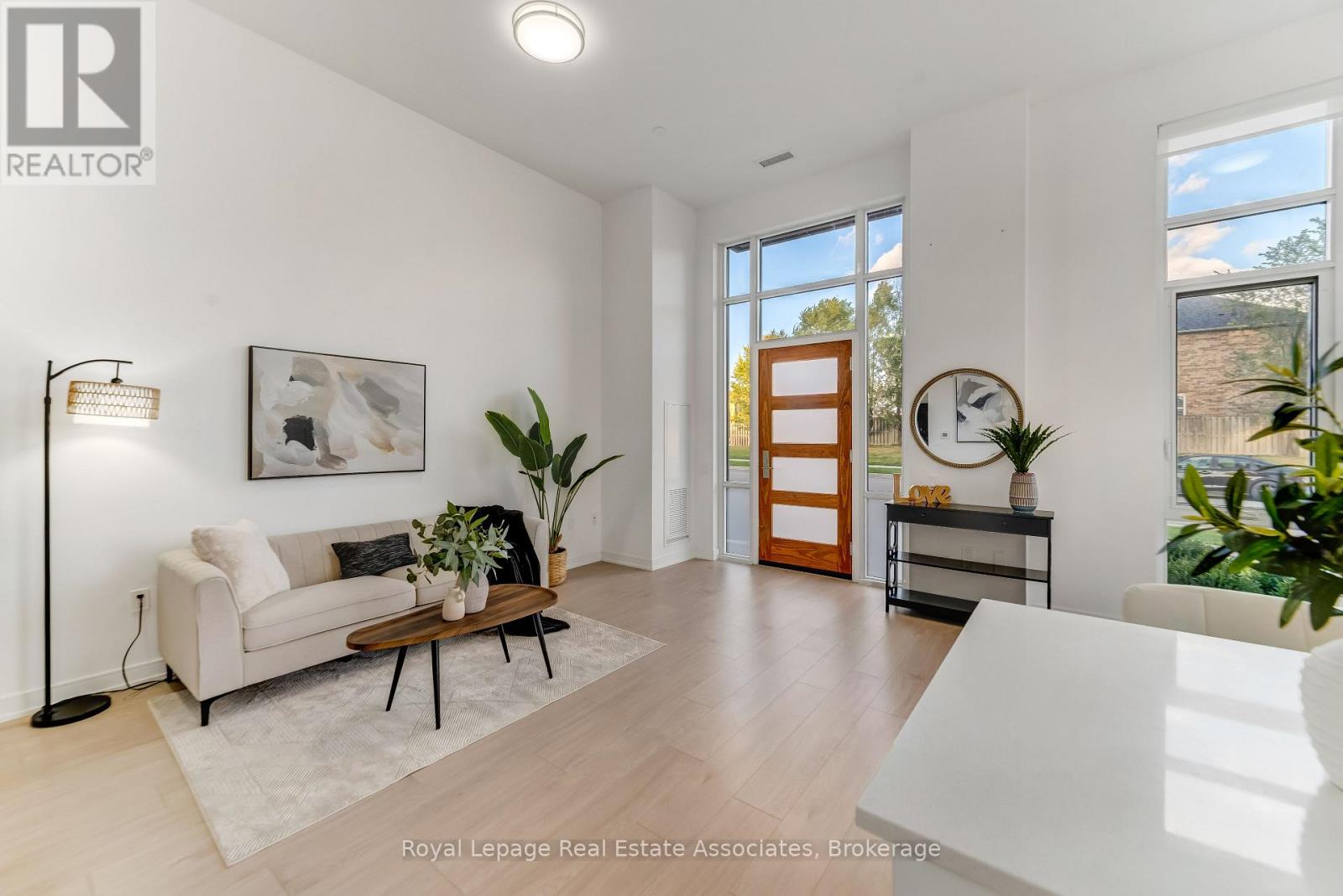 124 - 8 NAHANI WAY|Mississauga (Hurontario), Ontario L4Z0C6