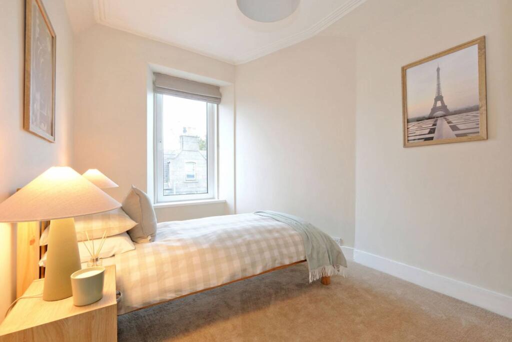 Additional image 12 of Top Floor 46 Esslemont Avenue, Rosemount, Aberdeen, AB25 1SQ