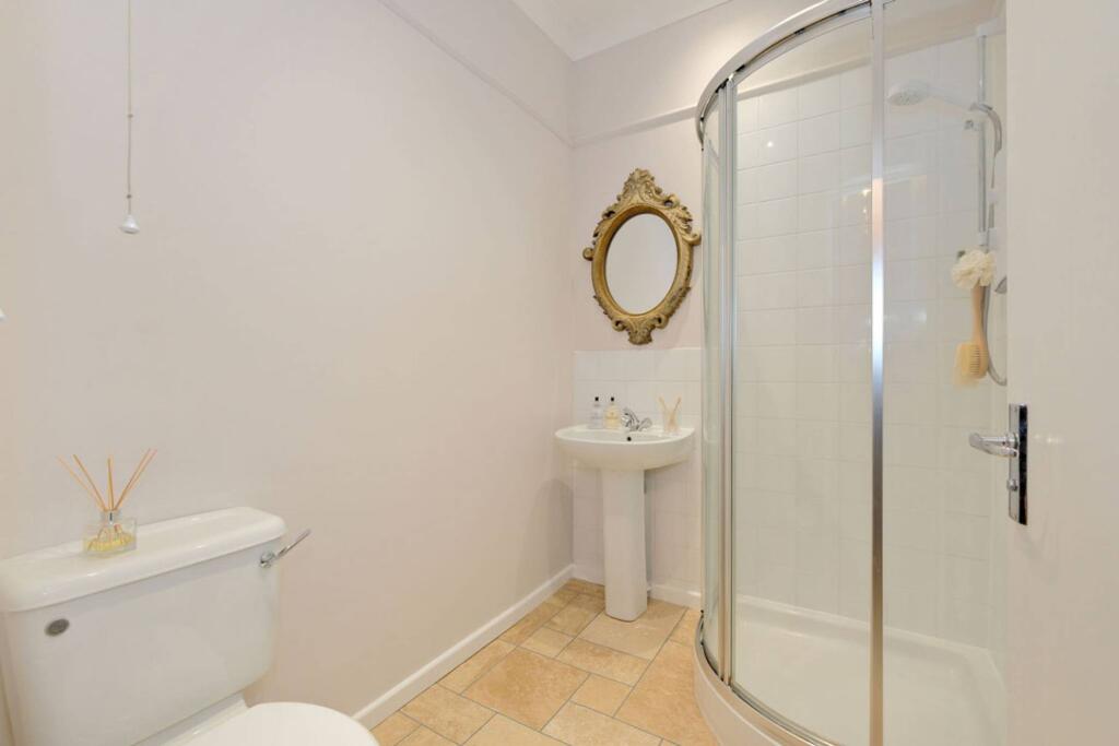 Additional image 14 of Top Floor 46 Esslemont Avenue, Rosemount, Aberdeen, AB25 1SQ