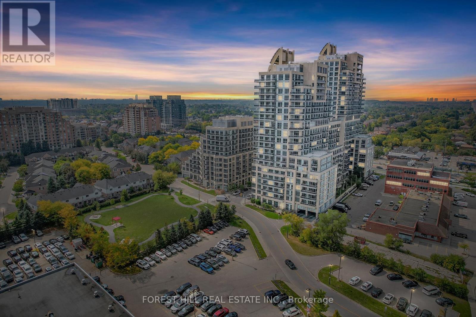 Property image for 1501 - 9201 YONGE STREET|Richmond Hill (Langstaff), Ontario L4C6Z2
