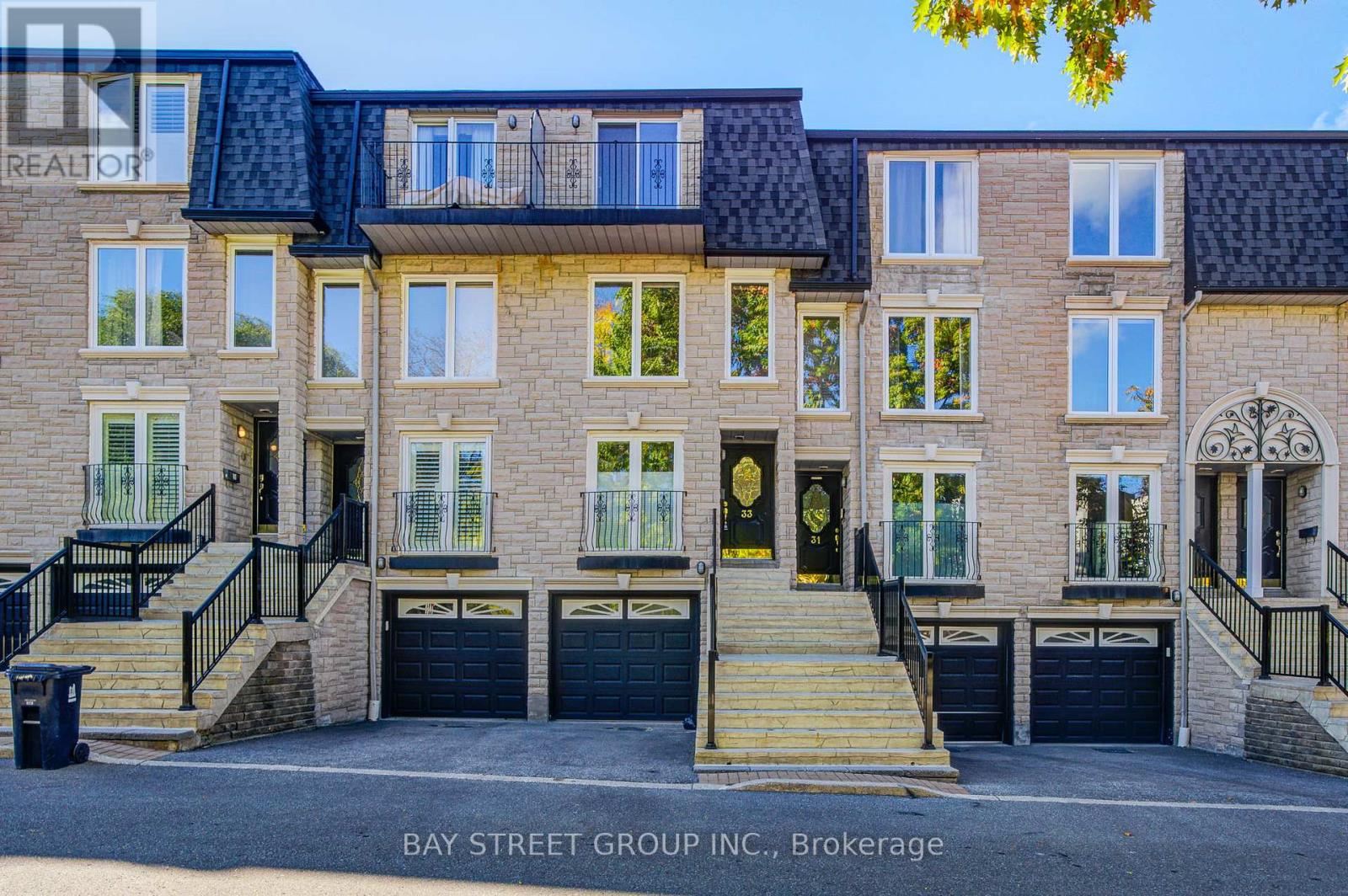 Property image for 3 - 33 BIRCHBANK LANE|Toronto (Banbury-Don Mills), Ontario M3B2Y2