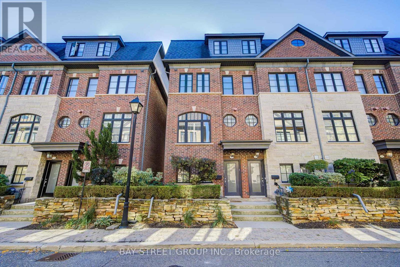 51 LOBO MEWS|Toronto (Islington-City Centre West), Ontario M8Z0B2