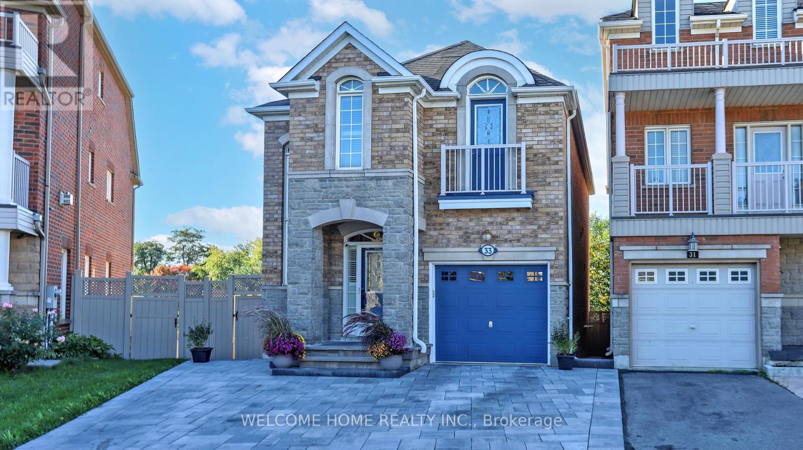 33 FRED YOUNG DRIVE|Toronto (Downsview-Roding-CFB), Ontario M3L0A1