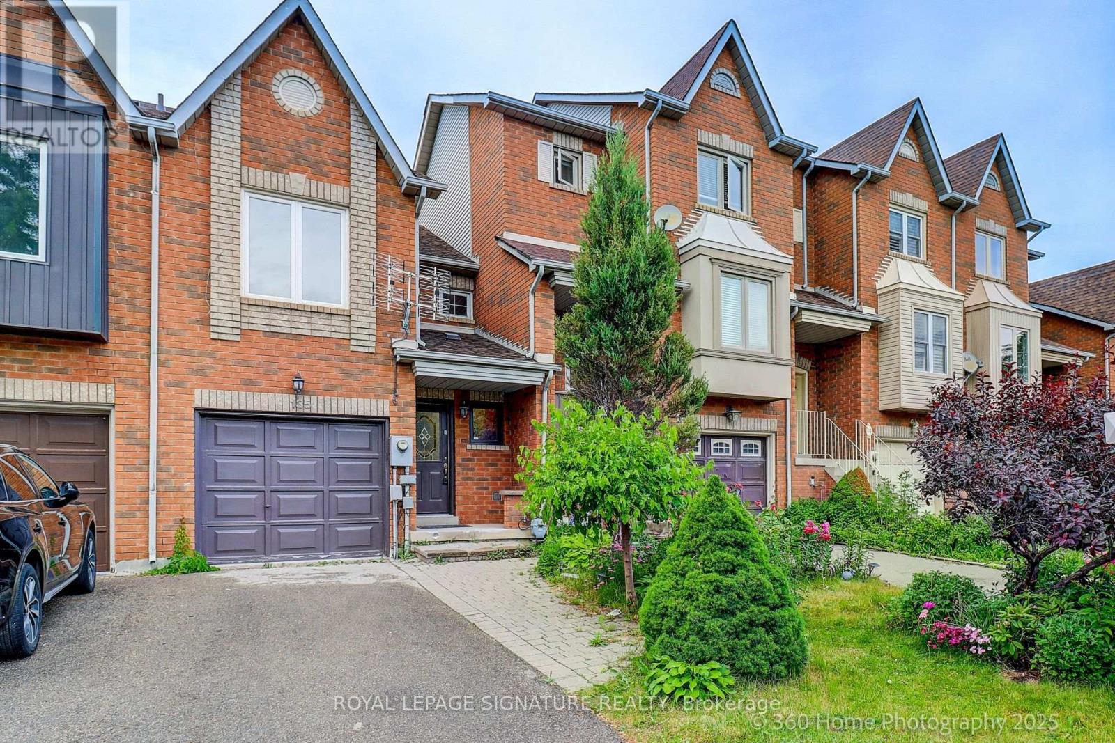 Property image for 135 KELSO CRESCENT|Vaughan (Maple), Ontario L6A2K7