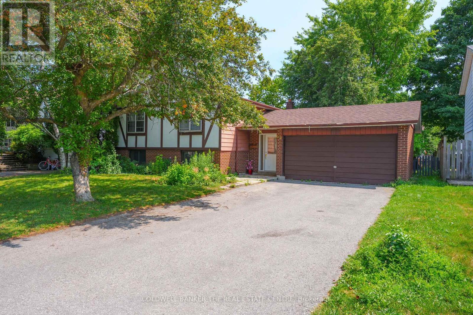 Property image for 60 PRINGLE AVENUE|Markham (Markham Village), Ontario L3P2P4