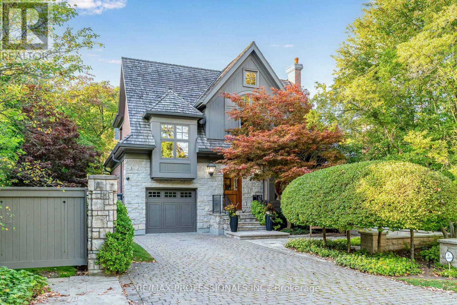 Property image for 80 KINGSWAY CRESCENT|Toronto (Kingsway South), Ontario M8X2R6