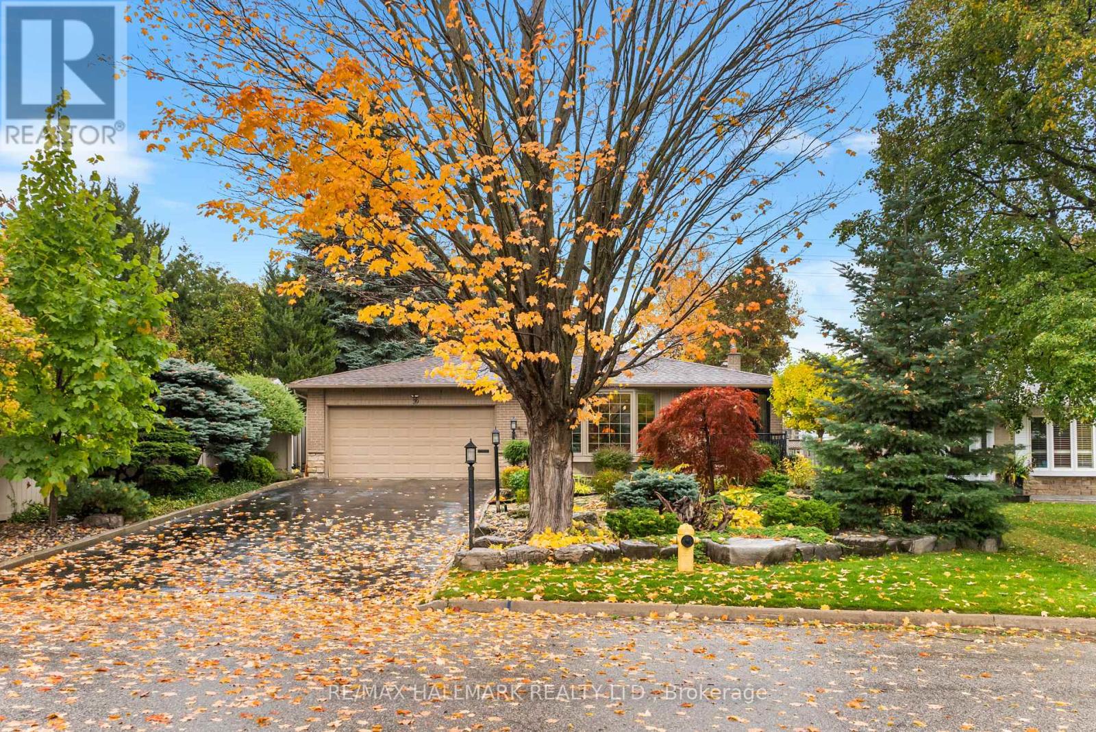 Property image for 39 FLEANCE DRIVE|Markham (Royal Orchard), Ontario L3T3J8