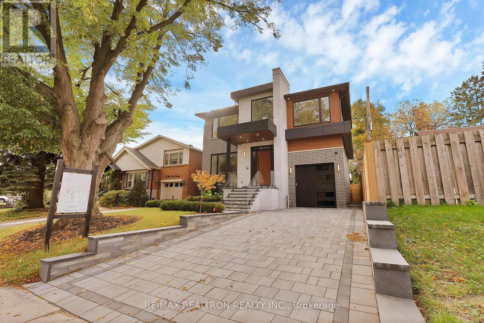 Property image for 18 GLEN EDEN CRESCENT|Toronto (O'Connor-Parkview), Ontario M4B2X9