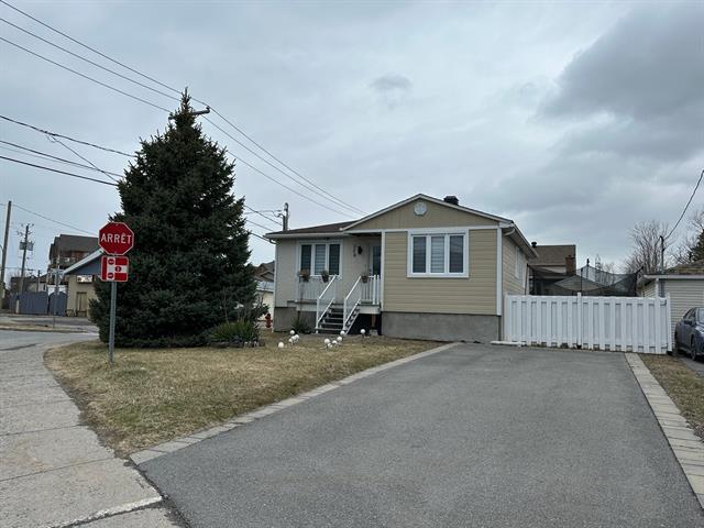 Property image for 556 Grand Boulevard|L'Île-Perrot, Quebec J7V4X5