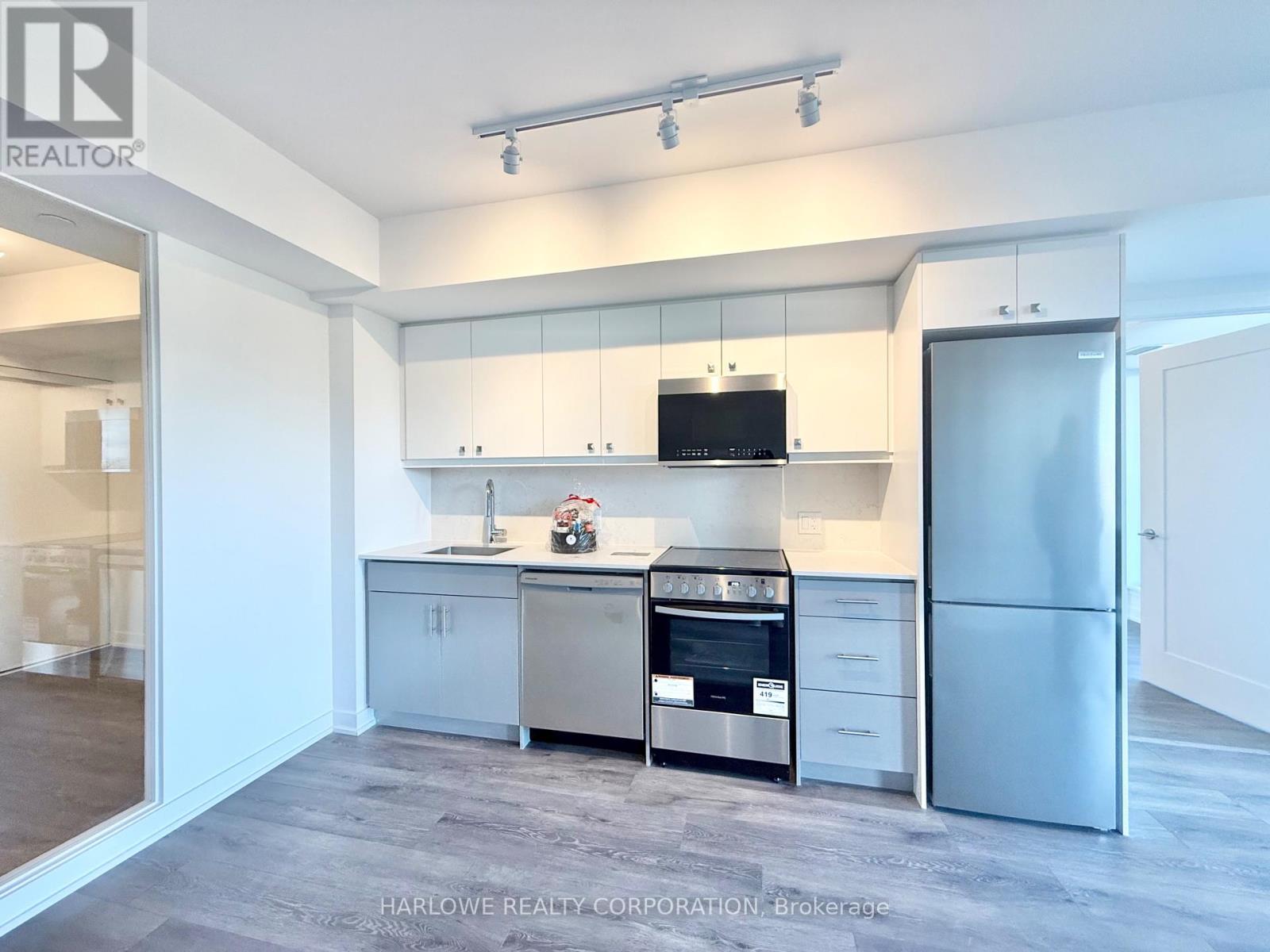 Property image for 502 - 2 MANDERLEY DRIVE|Toronto (Birchcliffe-Cliffside), Ontario M1N1R6