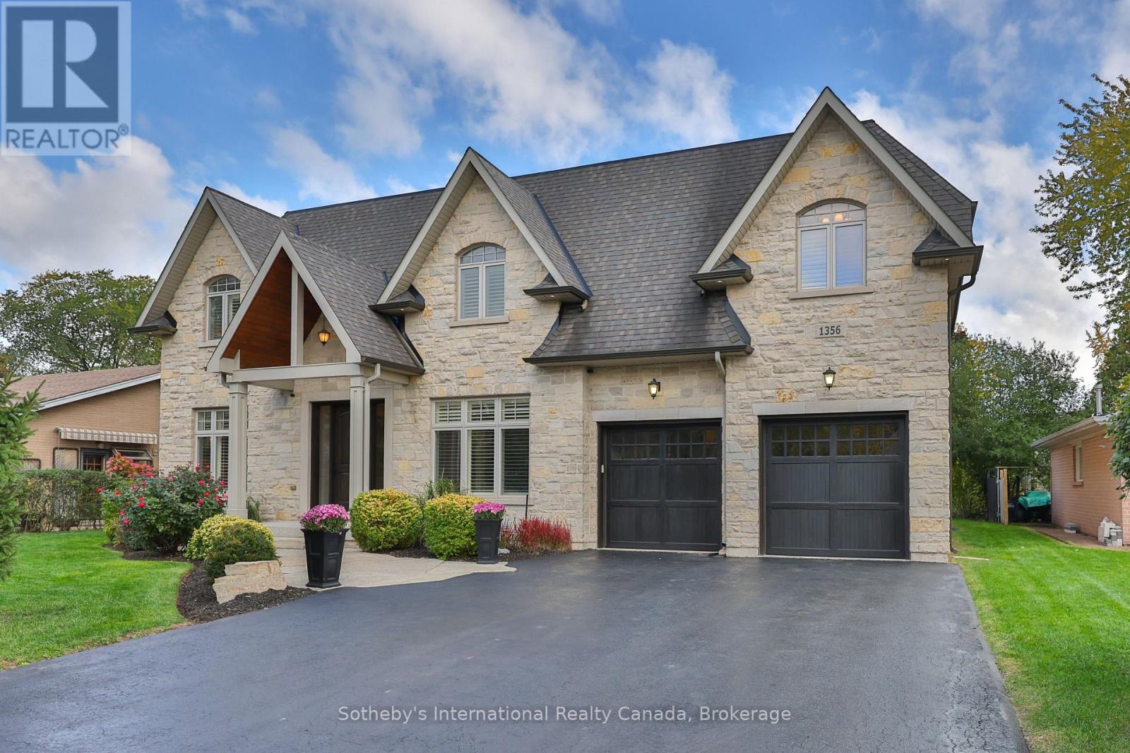 Property image for 1356 THORNHILL DRIVE|Oakville (WO West), Ontario L6L2L2