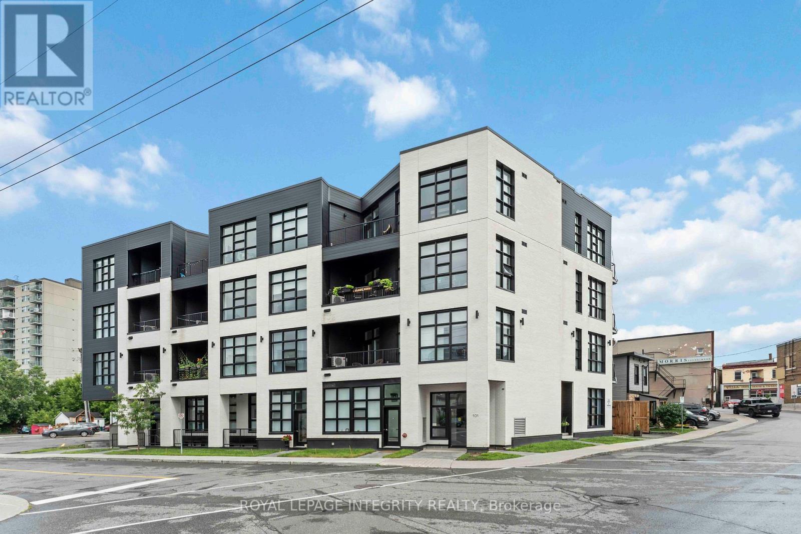 302 - 101 PINHEY STREET|Ottawa, Ontario K1Y1T7