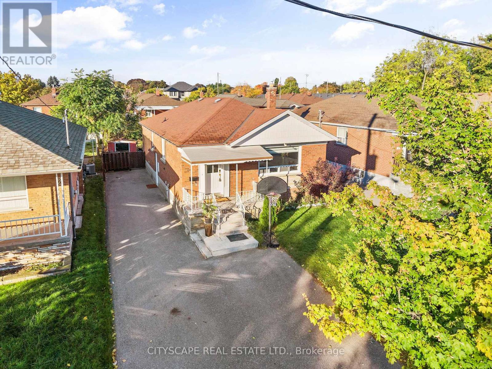 53 WARNICA AVENUE|Toronto (Islington-City Centre West), Ontario M8Z1Z6