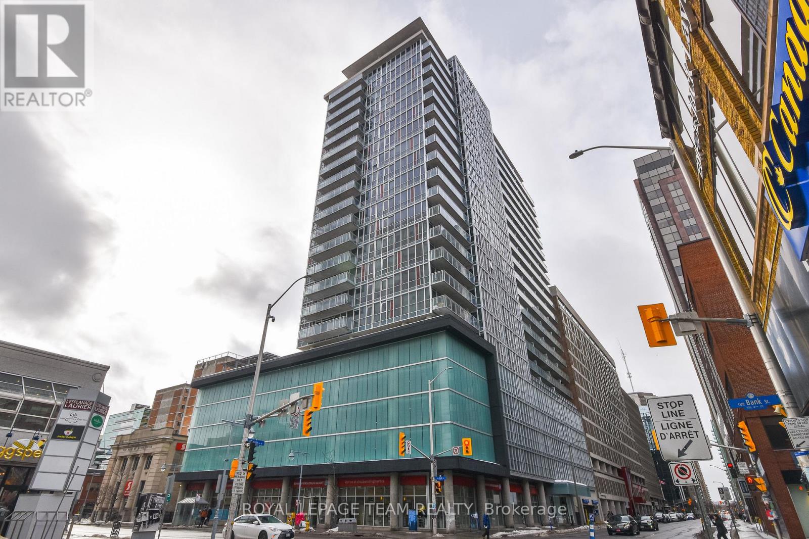 Property image for 1206 - 324 LAURIER AVENUE W|Ottawa, Ontario K1P0A4