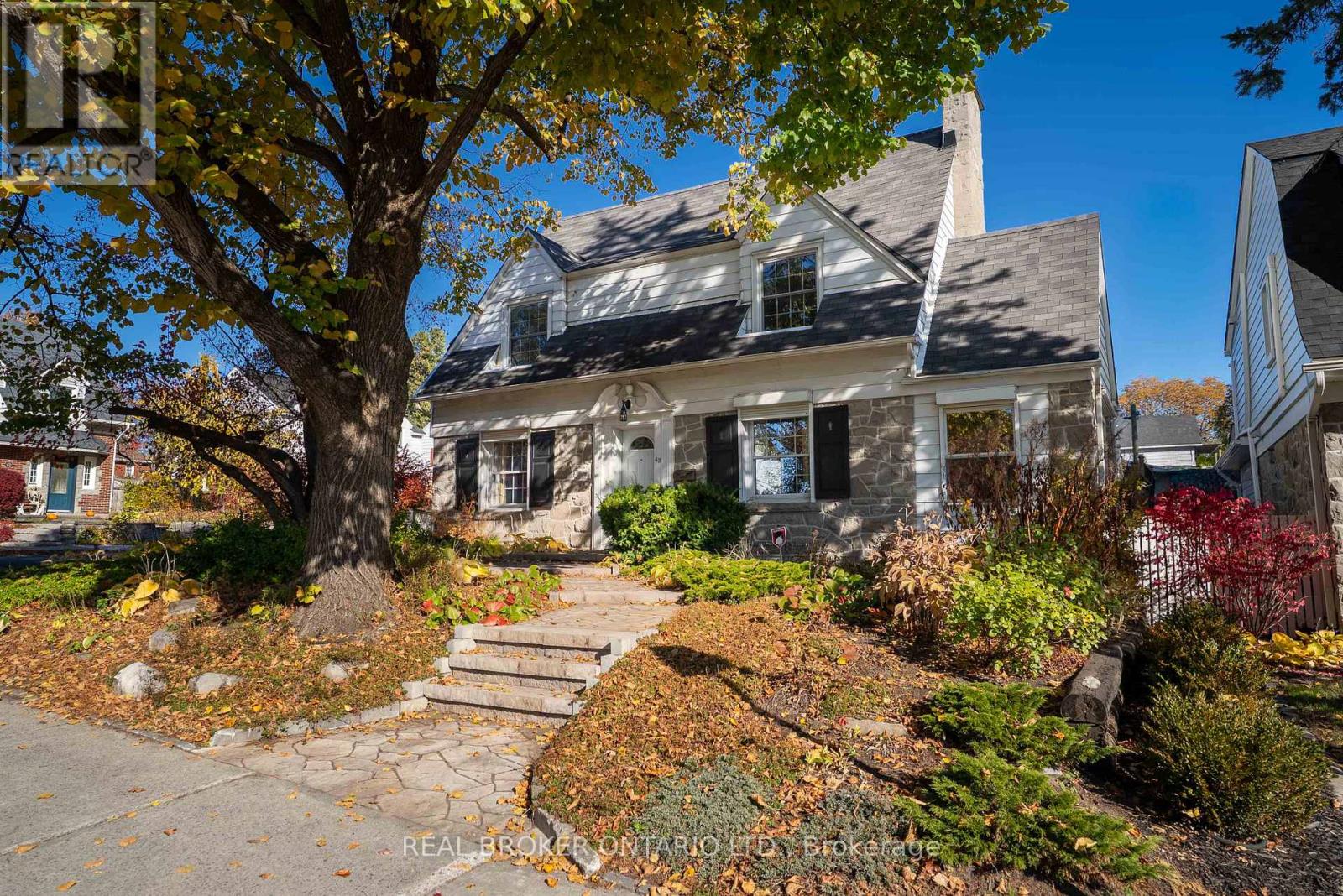 43 REID AVENUE|Ottawa, Ontario K1Y1S5