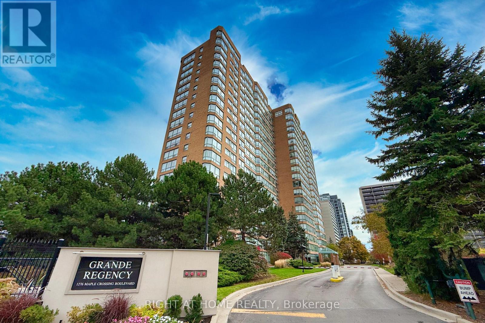 Property image for 111 - 1276 MAPLE CROSSING BOULEVARD|Burlington (Brant), Ontario L7S2J9