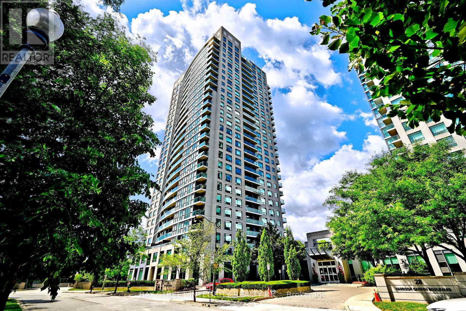 2101 - 30 HARRISON GARDEN BOULEVARD|Toronto (Willowdale East), Ontario M2N7A9