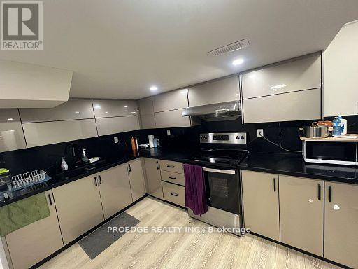 BSMT - 18 FIRESIDE DRIVE|Brampton (Fletcher's Meadow), Ontario L7A1P4