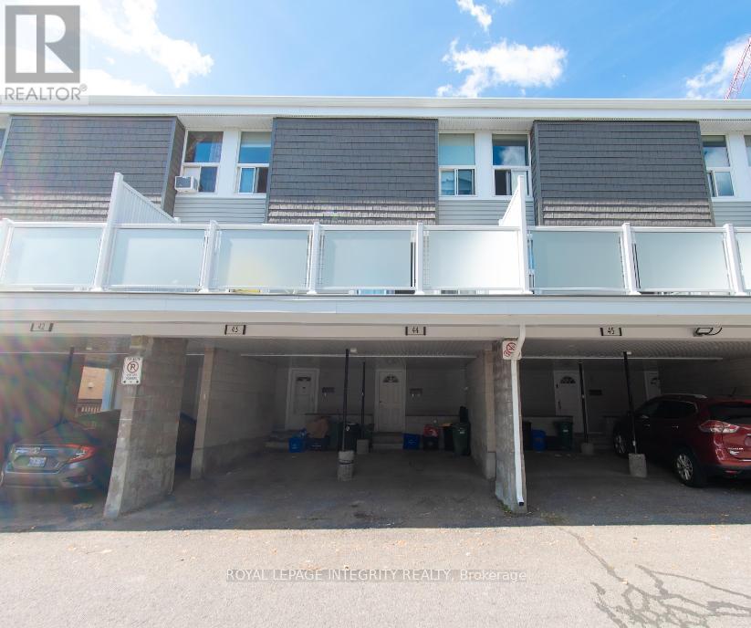 44 - 3415 UPLANDS DRIVE|Ottawa, Ontario K1V9N3