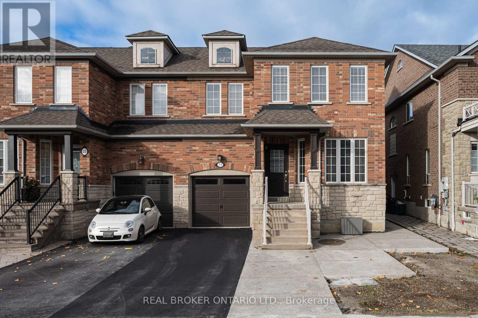 Property image for 25 ARUNDEL DRIVE|Vaughan (Vellore Village), Ontario L4H2W6