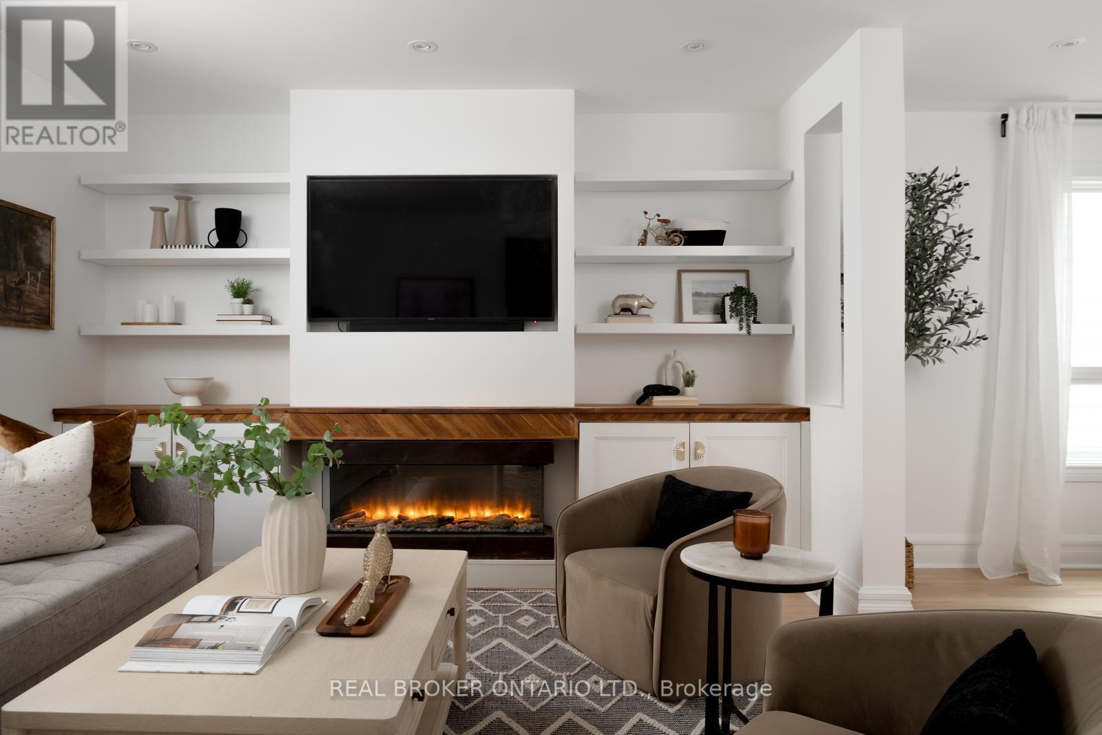 Property image for 21 STEPHENSON AVENUE|Toronto (East End-Danforth), Ontario M4C1E9