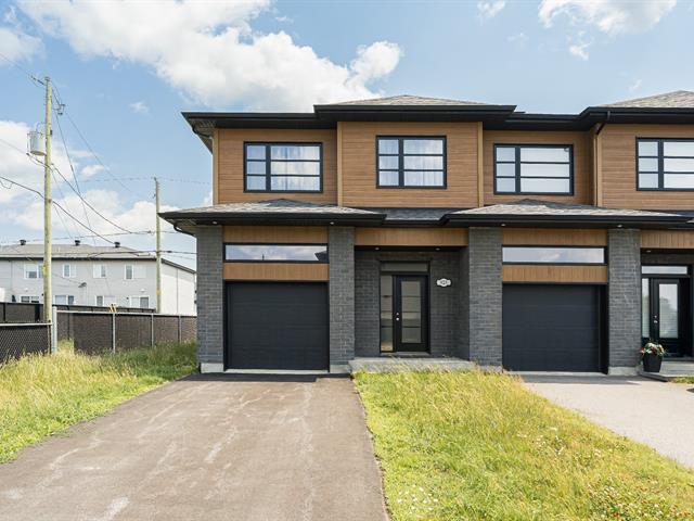 925 Rue des Chenilles|Saint-Lazare, Quebec J7T0K7