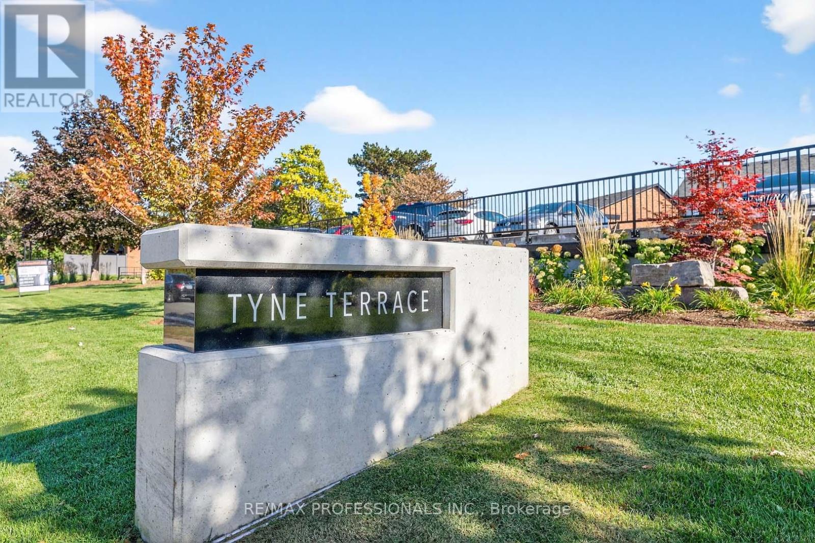 Property image for 1 - 4357 BLOOR STREET W|Toronto (Markland Wood), Ontario M9C2A4